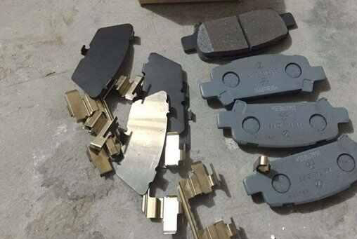 福特福克斯刹车片多久换，福克斯刹车片品牌型号及更换教程