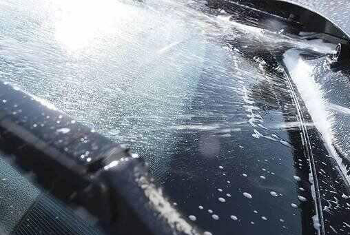 雪铁龙C3L玻璃水怎么加？雪铁龙C3L玻璃水加注位置及容量