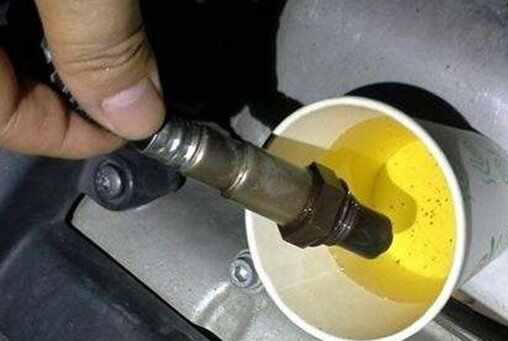 长安逸动氧传感器多久换，逸动氧传感器位置及更换教程