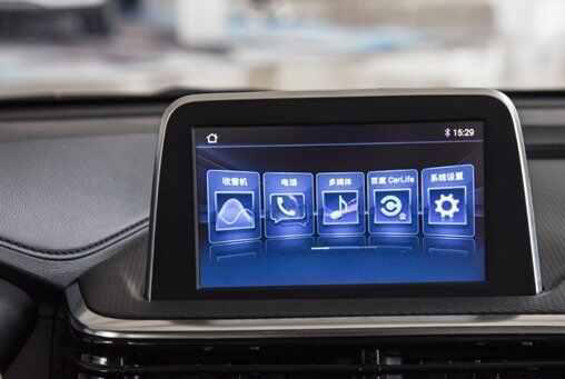 长安悦翔手机投屏教程，悦翔怎么连接carplay/carlife