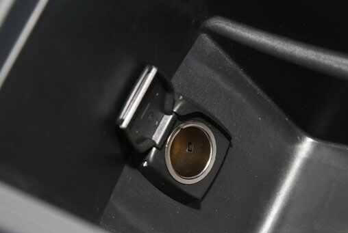 领克03点烟器怎么用？领克03点烟器保险丝位置