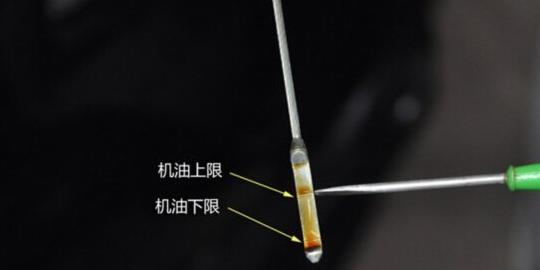 奥迪a3机油滤芯型号，奥迪a3机油滤芯更换教程