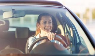 车上的自喷漆怎样去掉 怎样将车上自喷漆擦掉