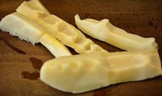 怎么去除车里的酸笋味道 如何去除车里的酸笋味道