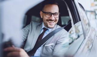 2021奥迪q（2021奥迪q3黑光包是选装吗）